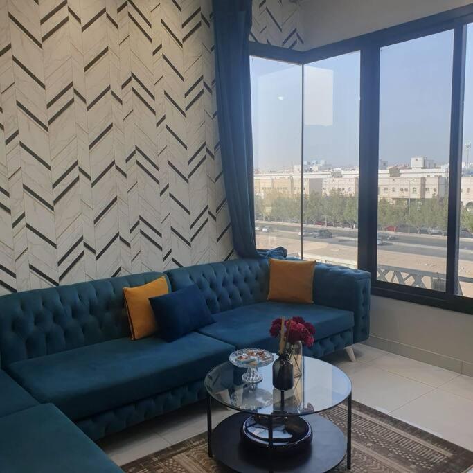 مكونة من غرفتين وحمام خاص
